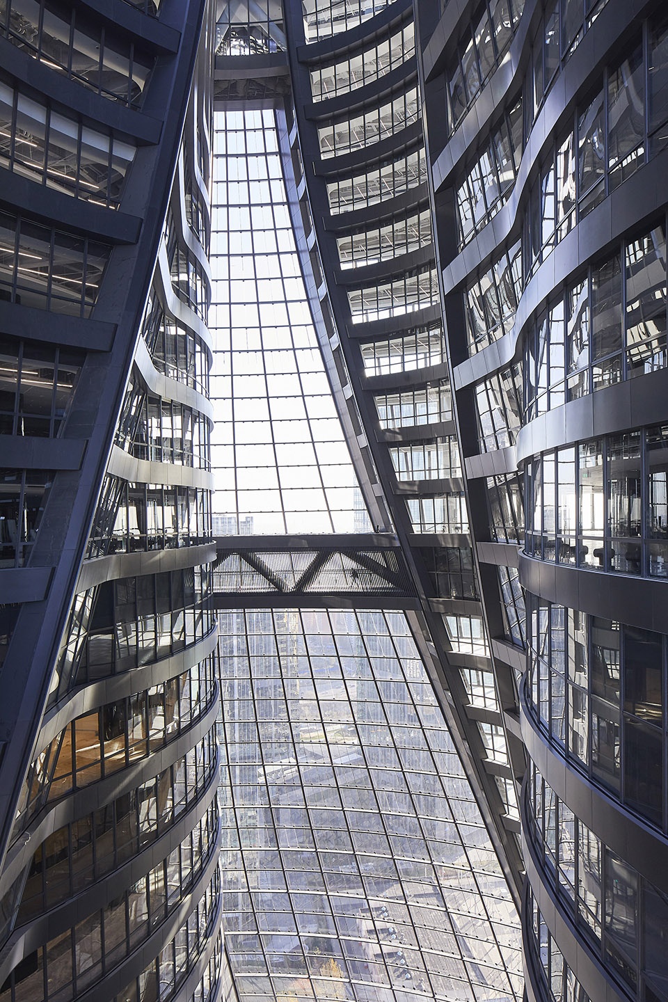 leeza soho china by zaha hadid architects