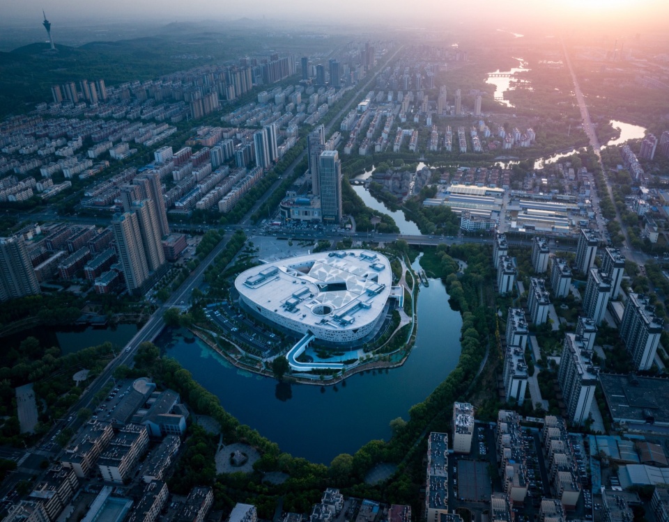桃都日落 版权:中国建筑设计研究院有限公司品筑工作室 feicheng civiv center