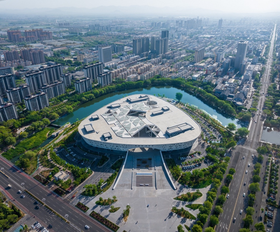 桃都胜景 西南向鸟瞰 版权:中国建筑设计研究院有限公司品筑工作室 feicheng civiv center