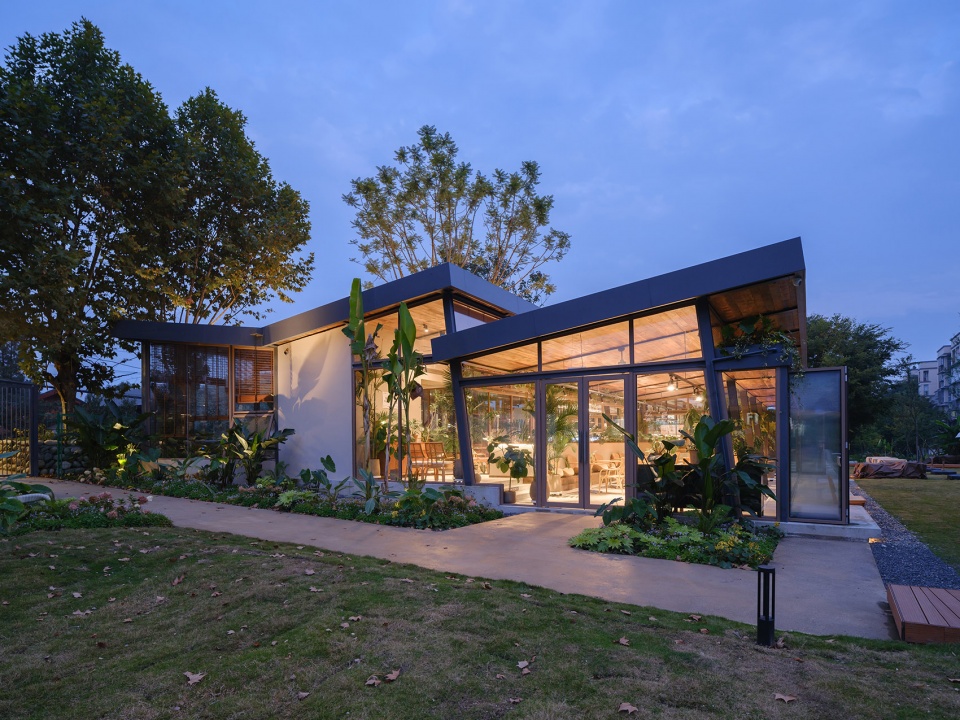 Pengpenger Bistro by UN GROUP