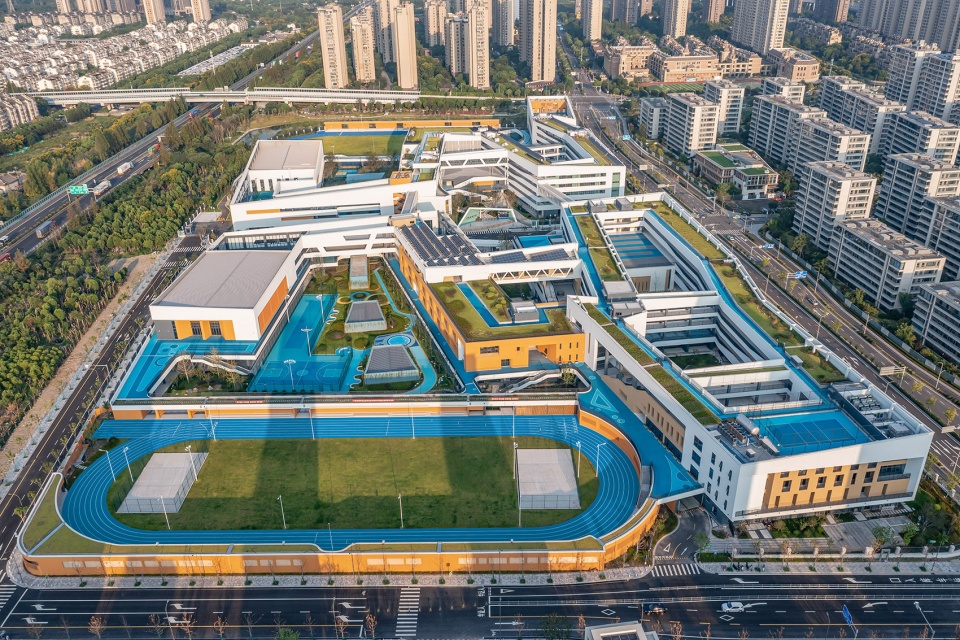 Ningbo Tong Dizhou Experimental School by cd studio